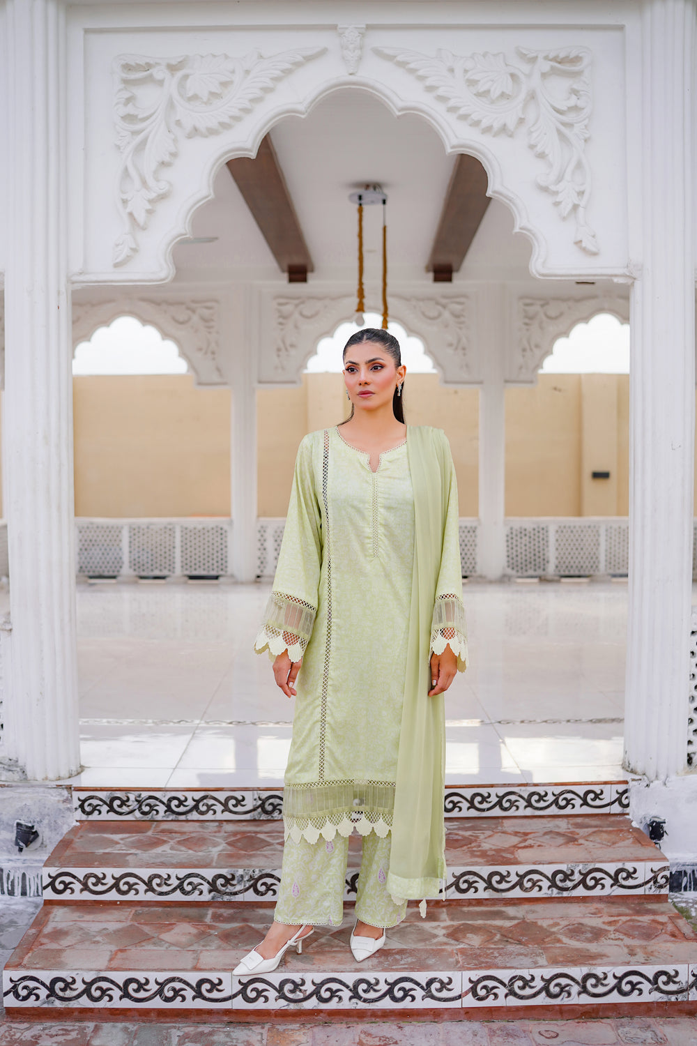 Emerald Muse - The Ordinary