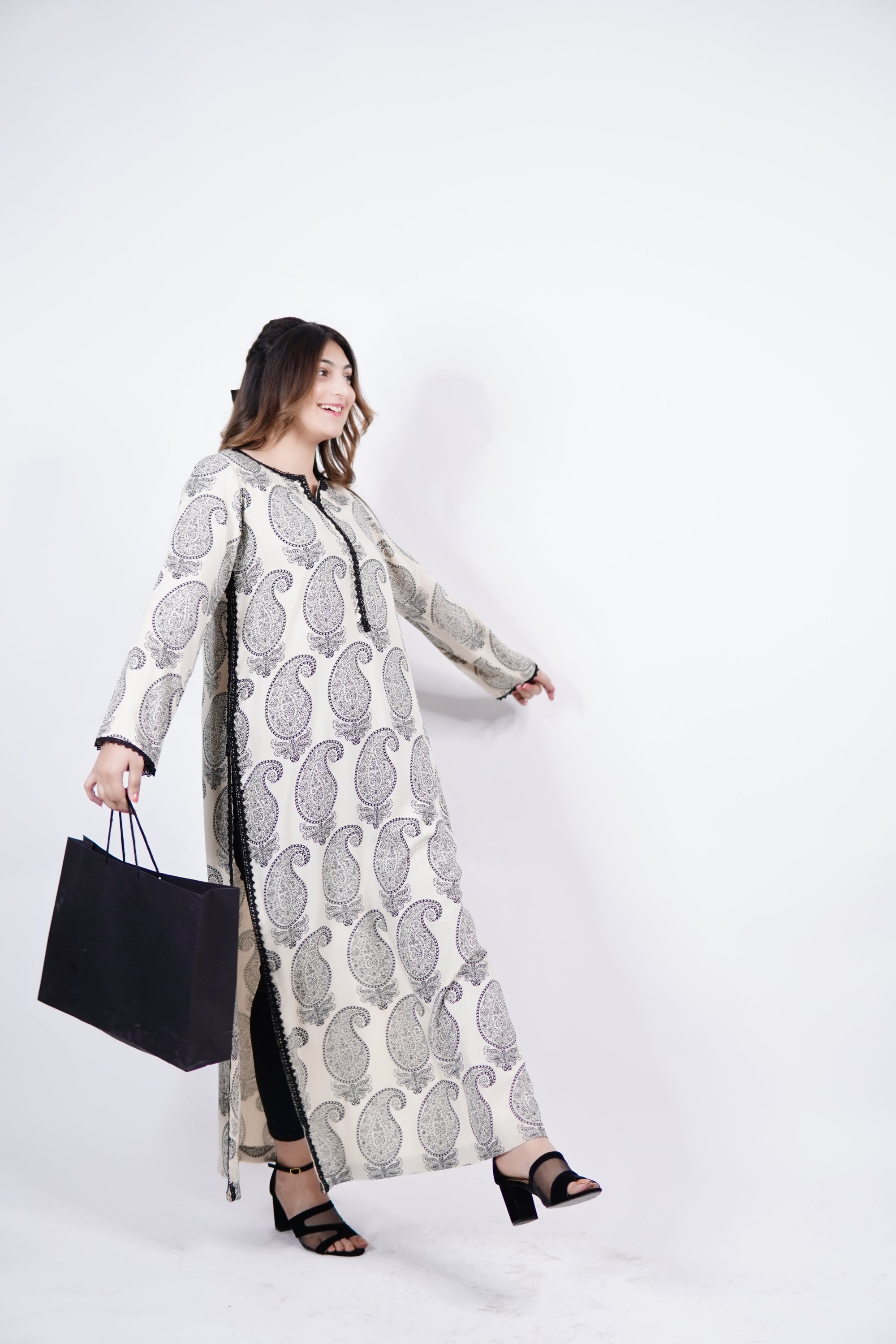 Osyter black - Cord Urban Prints - stitched