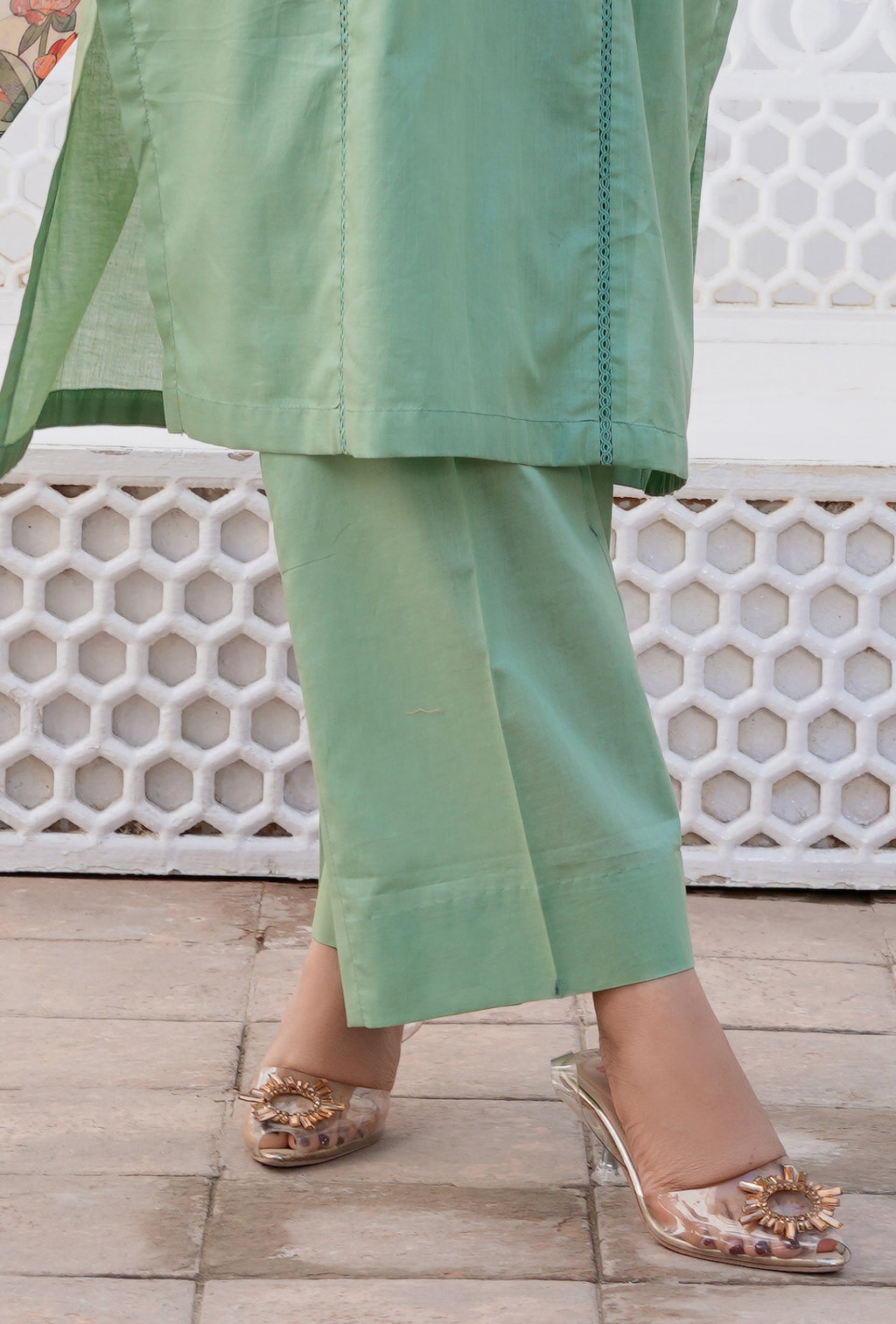 PISTA PERFECTION - Embroidered Lawn 3PC - stitched