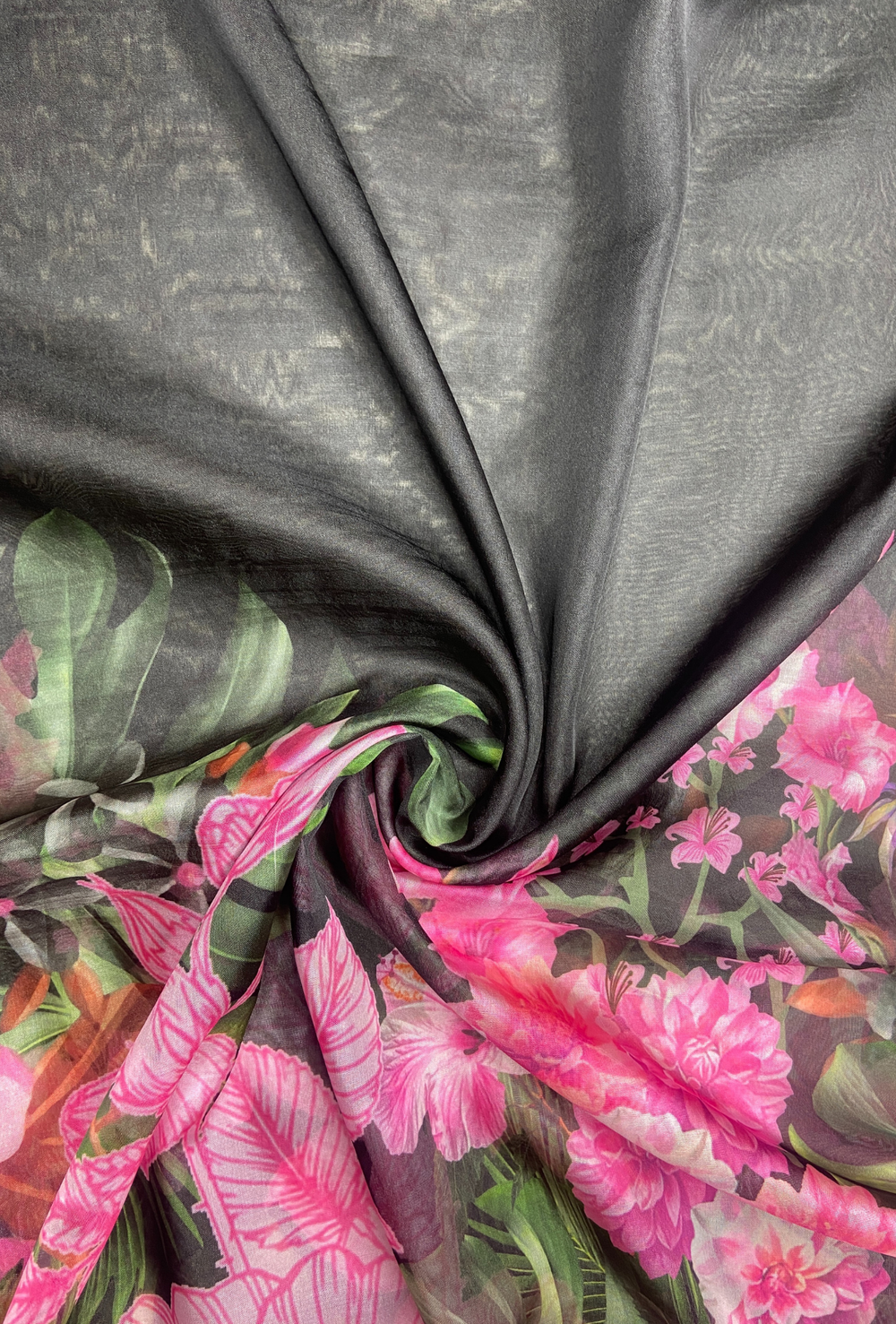 BLACK BERRY - Embroidered Lawn 3PC - stitched