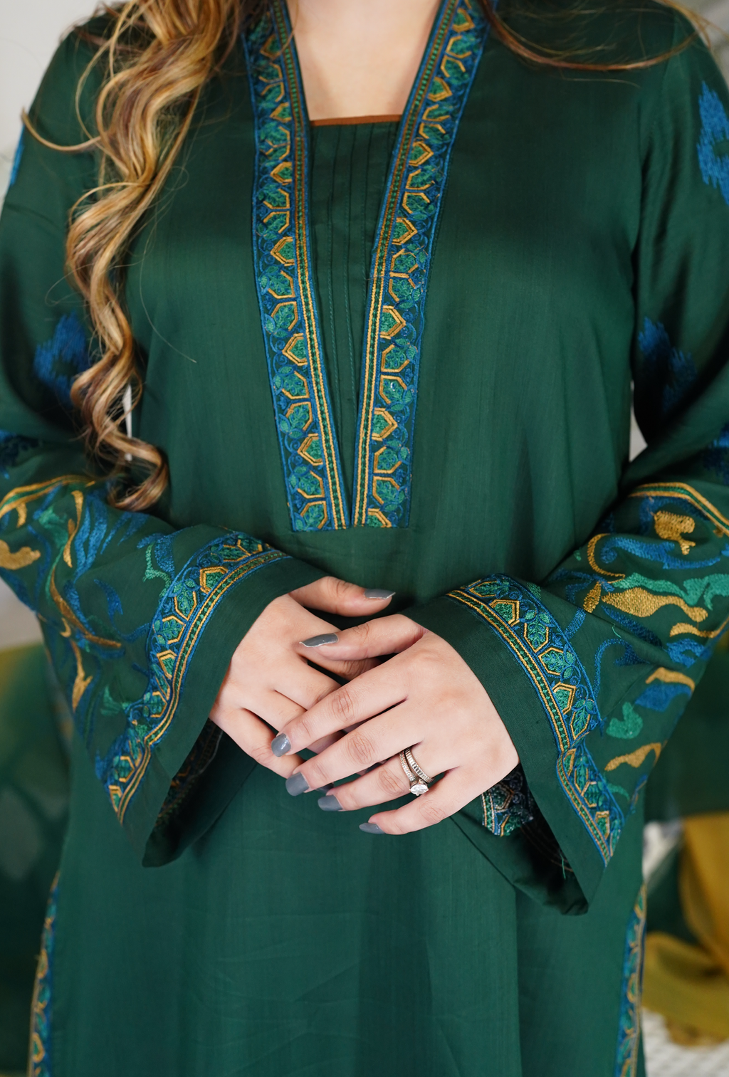 Noor e Shaam - Embroidered Lawn 3PC - stitched