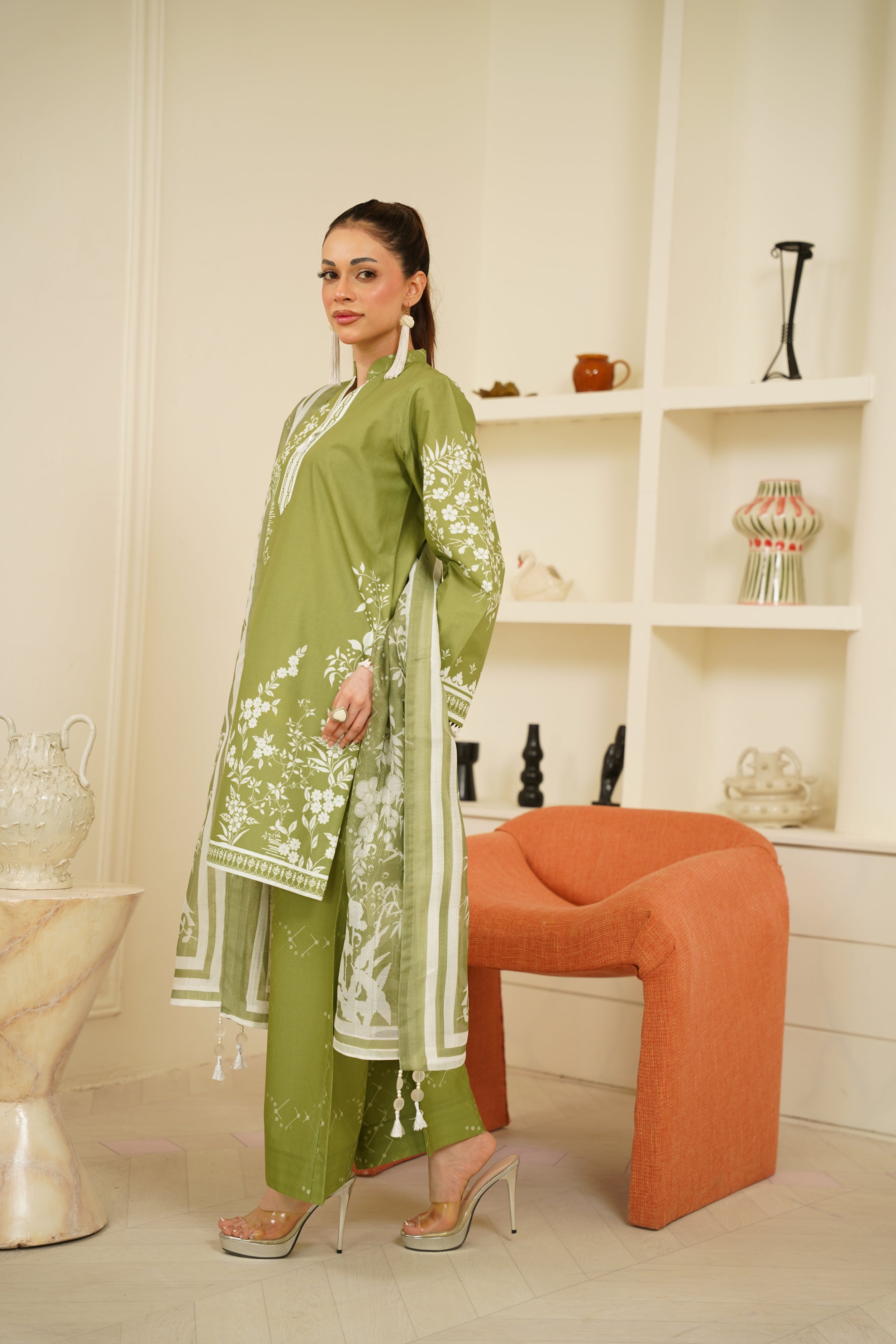 Vespara | Unstitch Printed Lawn
