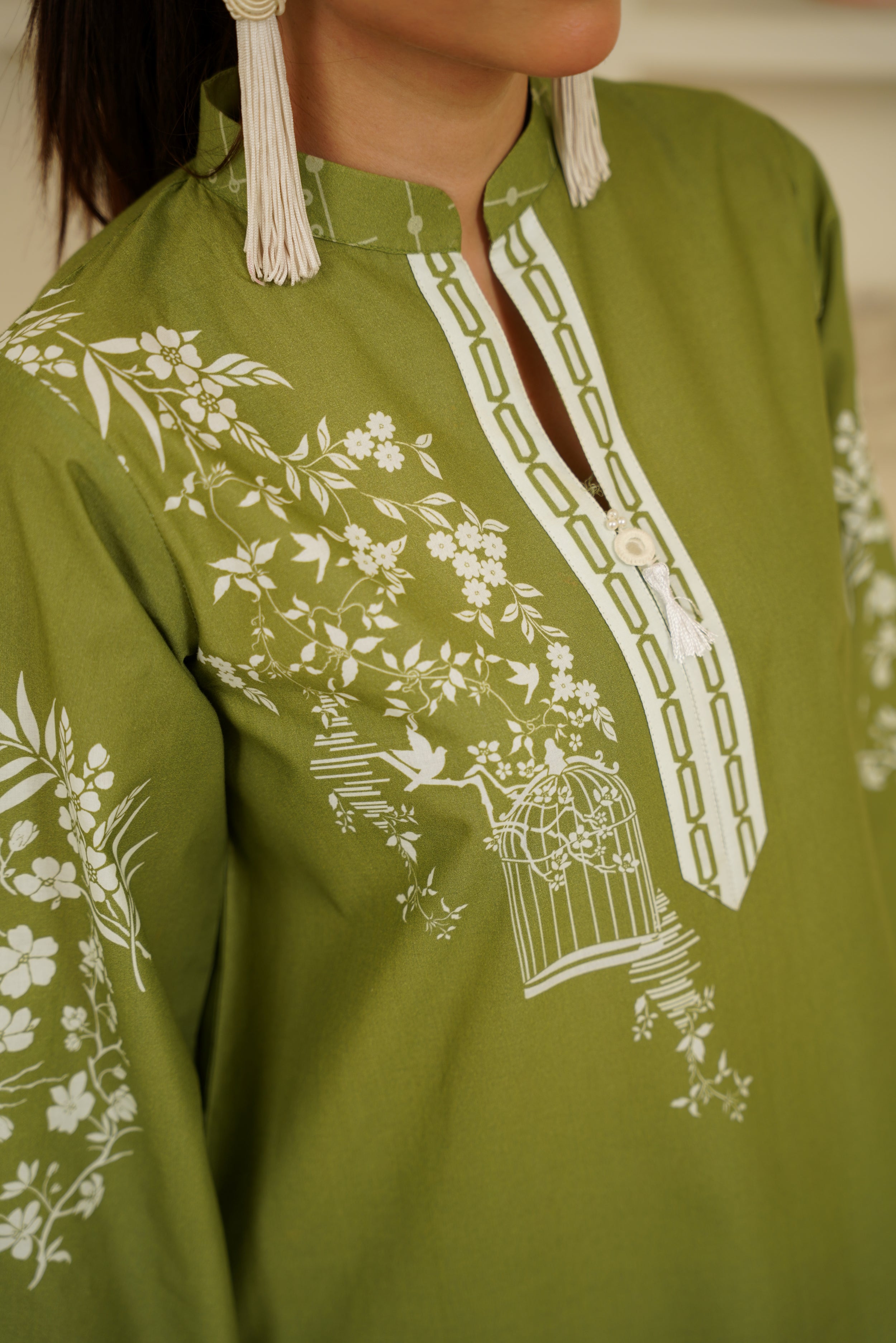 Vespara | Unstitch Printed Lawn