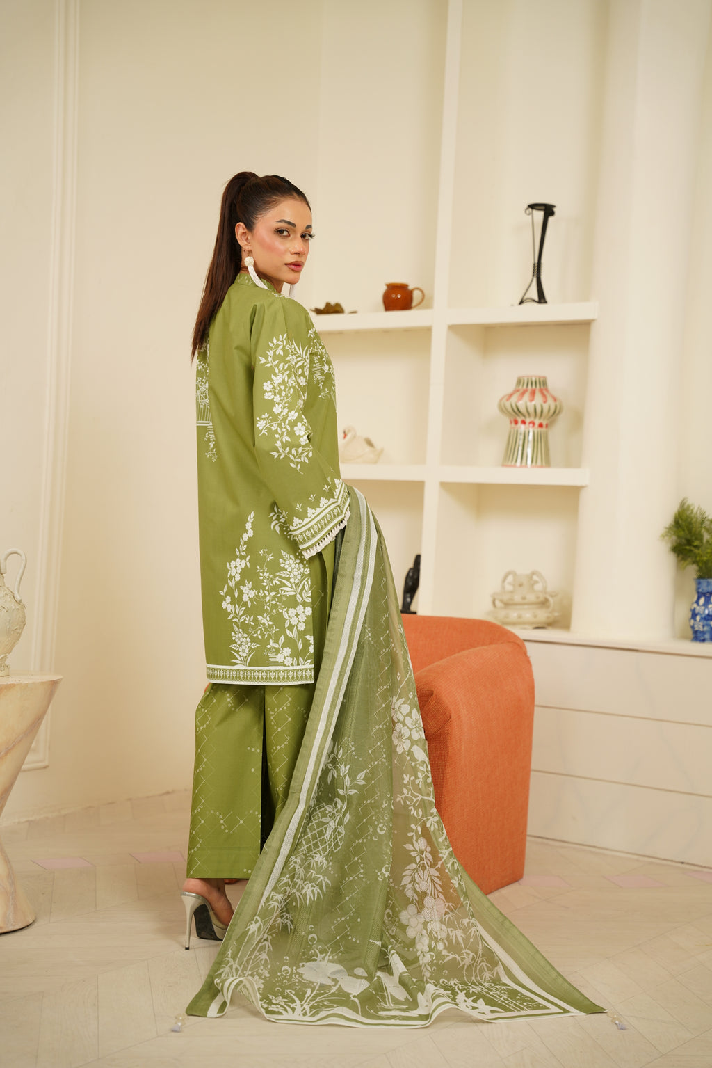 Vespara | Unstitch Printed Lawn